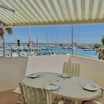 Superbe T2 Avec Vue Sur Le Port Et La Avec Parking Privé 4rp221