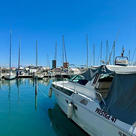 Superbe T2 Avec Vue Sur Le Port Et La Avec Parking Prive 4rp221 * Le Barcares